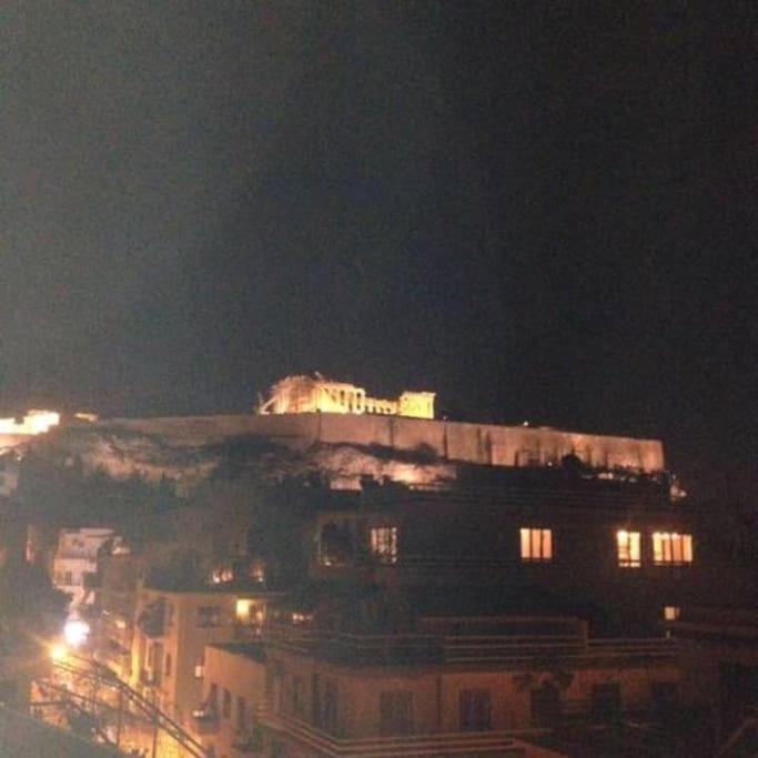 Acropolis Area Flat With Parthenon Views * Atenas
